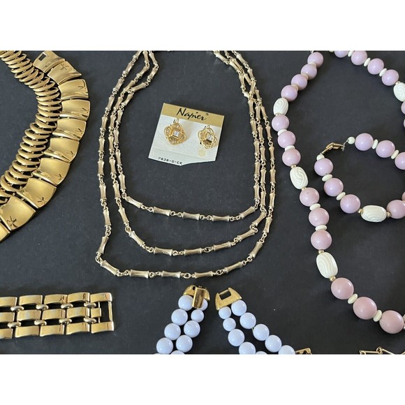 Vintage To New Napier Mixed Jewelry Lot - Picture 5 of 16